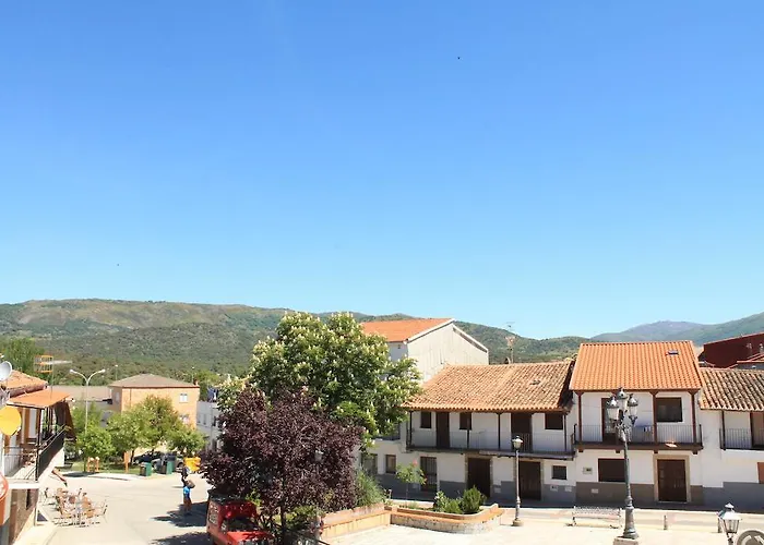 La Luna Aldeanueva del Camino