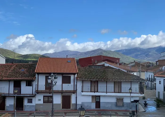 La Luna Aldeanueva del Camino